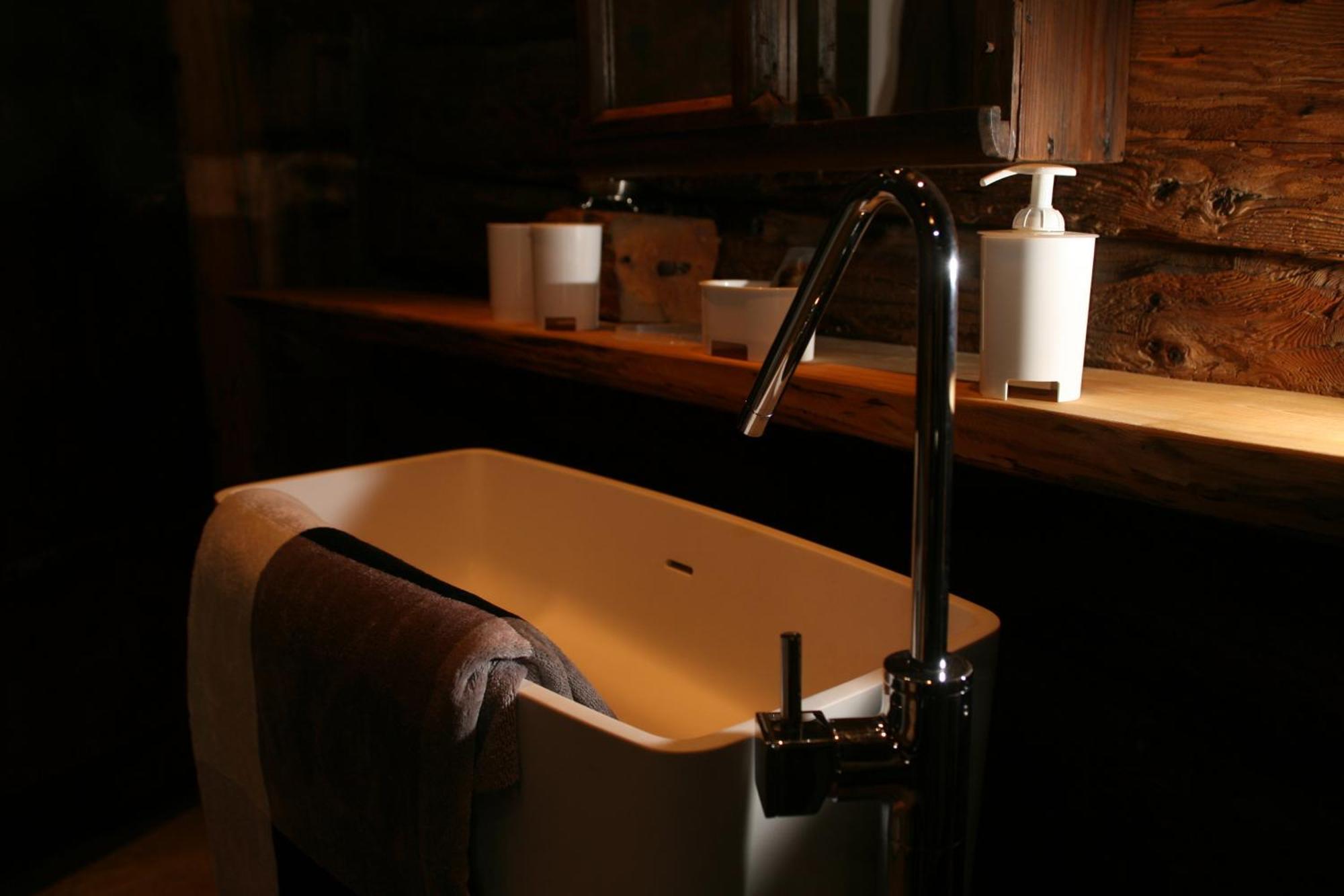 Walser House Hotel Rimella Room photo